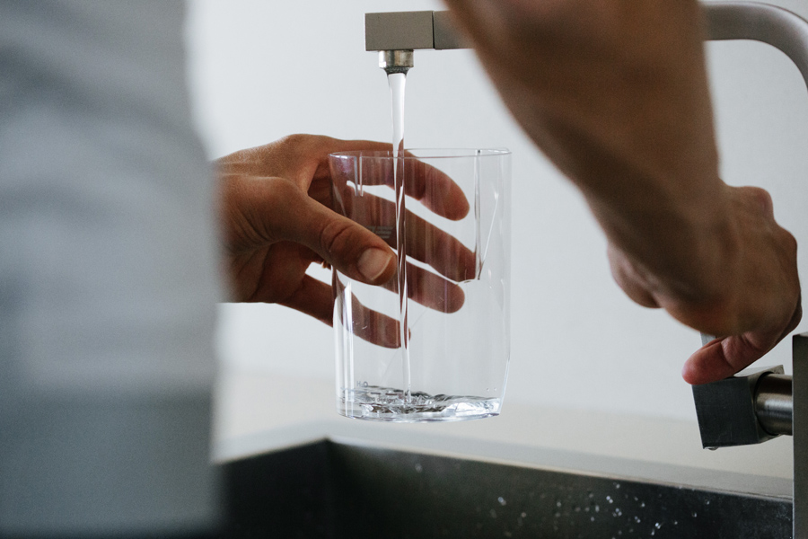 【ELITE】水蒸気の力でボトルを簡単除菌「NETO ウォーターボトル除菌器」