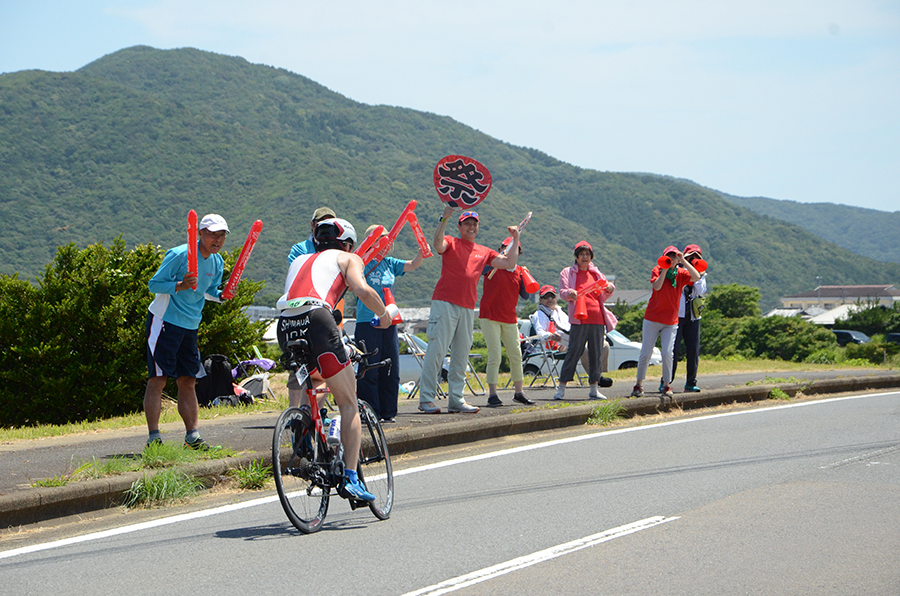 五島長崎国際トライアスロン　写真＝事務局提供