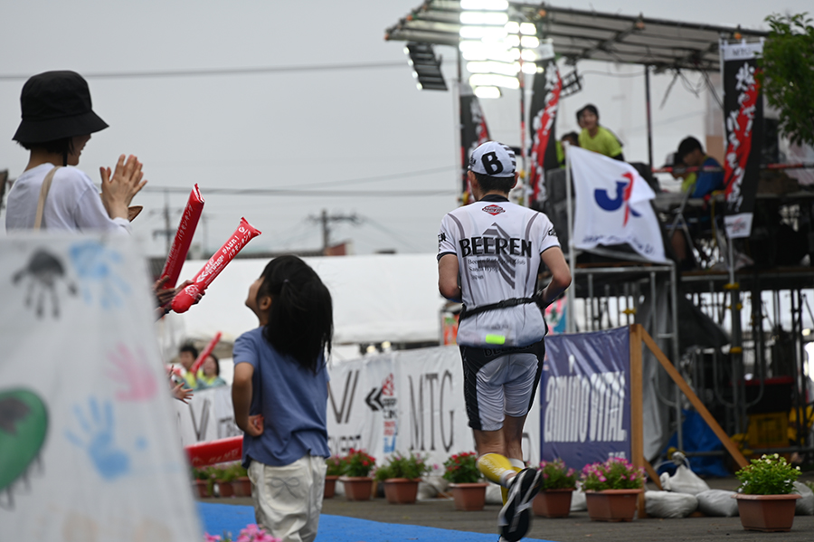 五島長崎国際トライアスロン　写真＝事務局提供