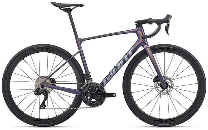 MY26_Defy_Advanced_0