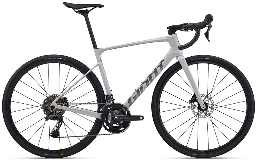 MY26_Defy_Advanced_3