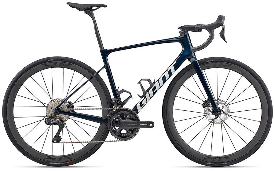 MY26_Defy_Advanced_Pro_0